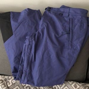 Snowboarding pants